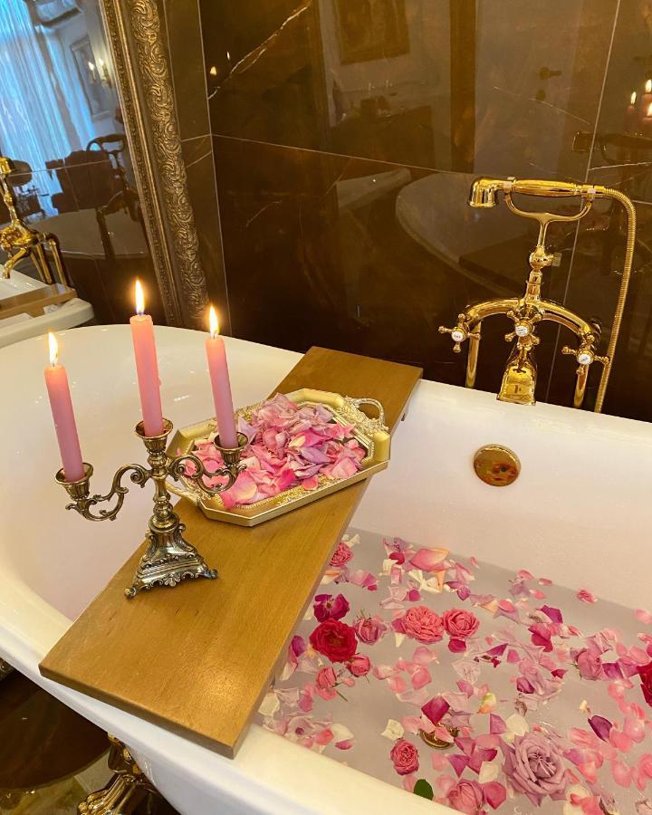 Royal Suite Korca Exteriör bild